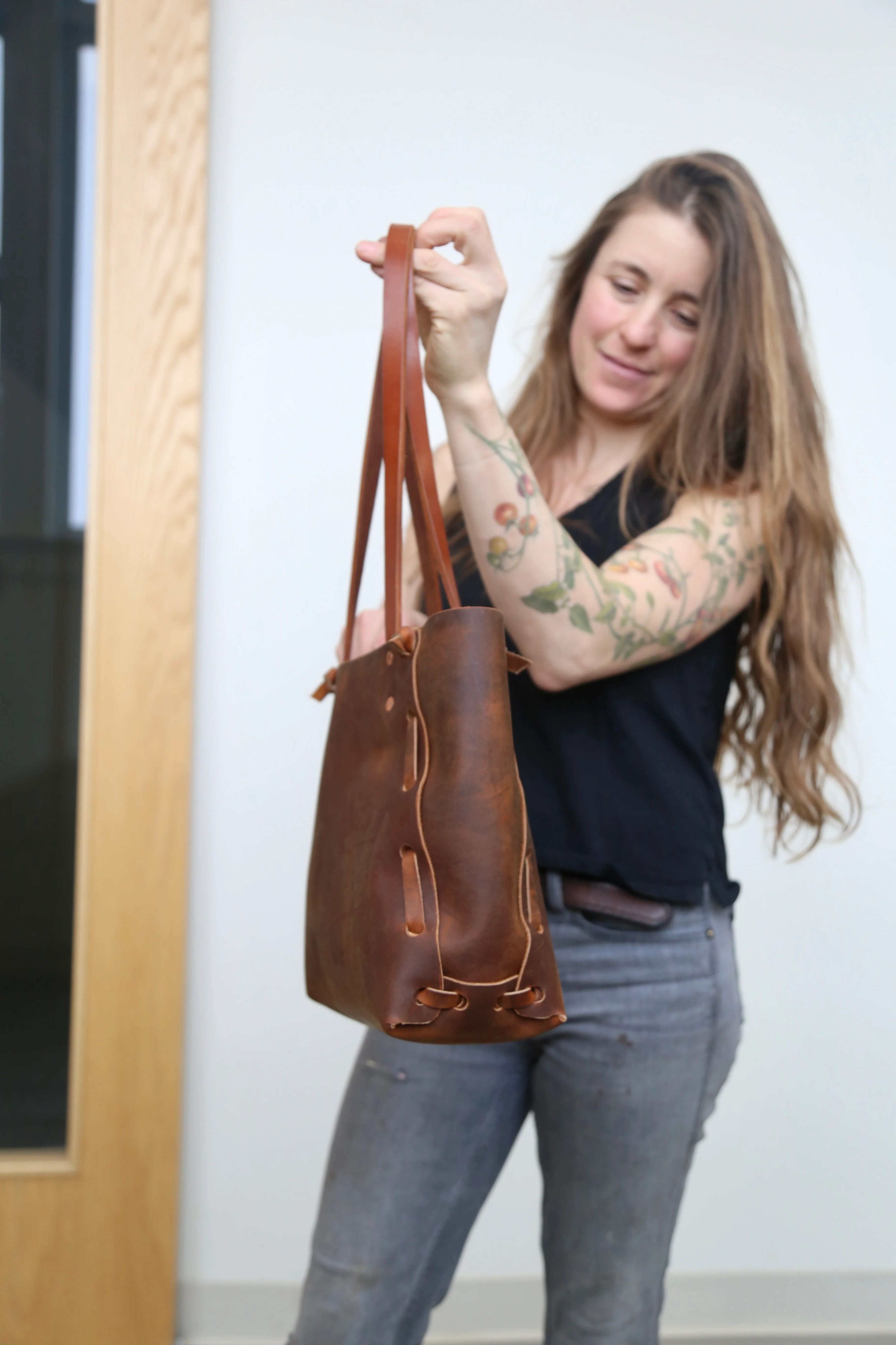 Honey Woven Tote - Image 3