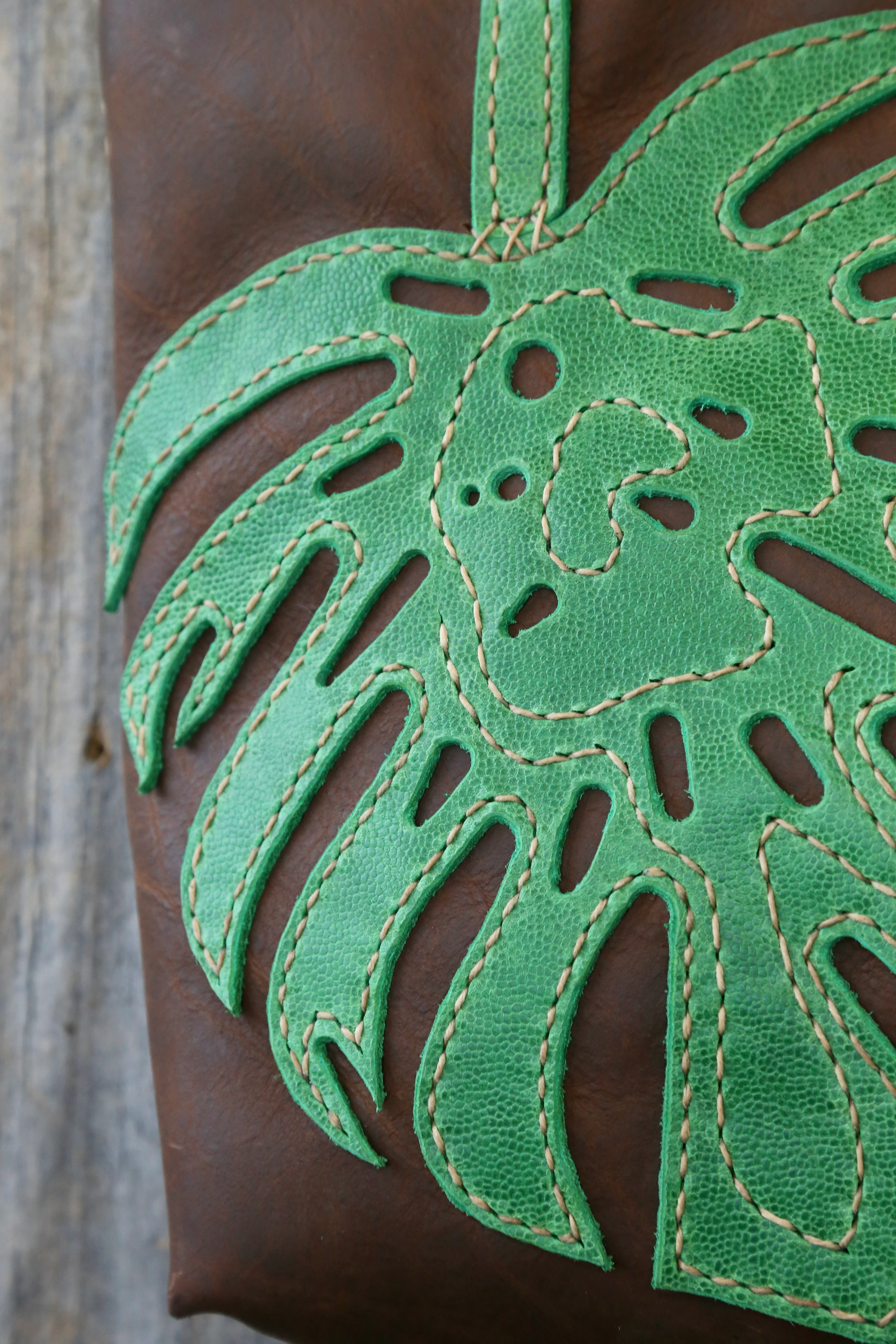 Monstera Leaf Tote - Image 8